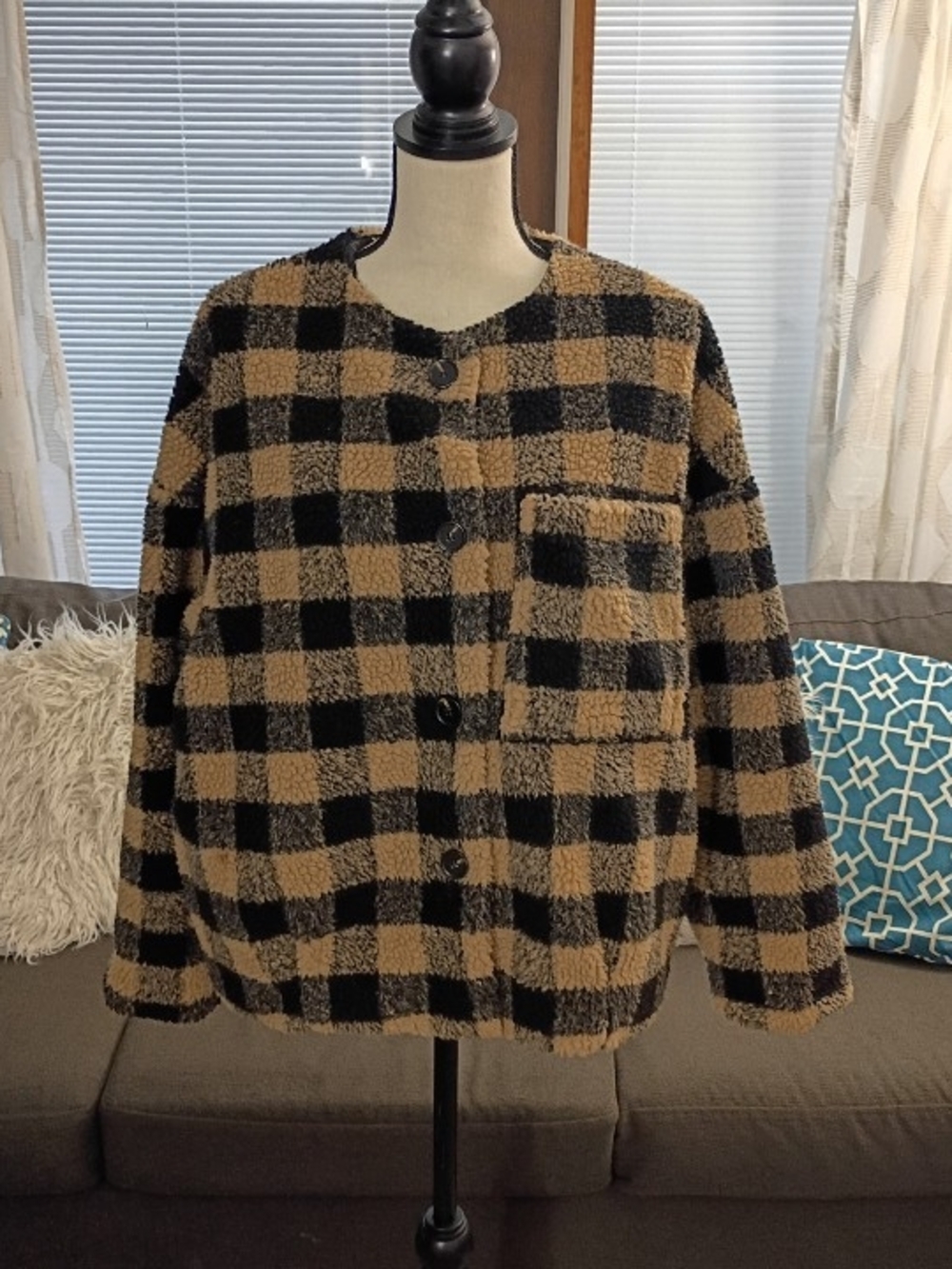 Lumiere Women's Tan and Black Checkered Sherpa Jacket With Pocket Medium